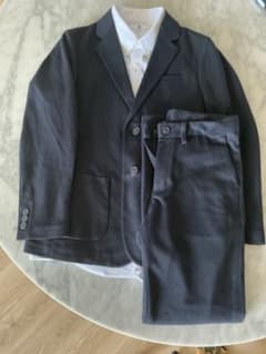 美品⭐️UNIQLO ネイビー スーツ 150サイズのサムネイル