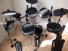 ALESIS 電子ドラムのサムネイル