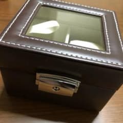 腕時計入れのサムネイル