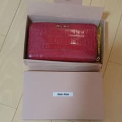 MIUMIU 財布のサムネイル