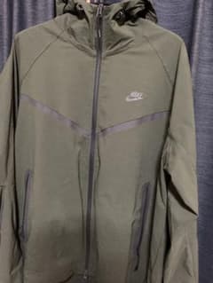 Nike XL フード付きウィンドブレーカー オリーブグリーン　ななみ様売約済みのサムネイル