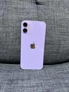 画面割れ　iPhone12mini パープル　128GBのサムネイル
