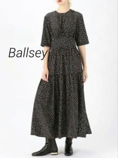 トゥモローランド　Ballsey ロングワンピース サイズ34 トゥモローランド Ballsey パンジープリント クルーネックワンピース