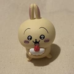 ちいかわ うさぎ みんなでもぐもぐパーティのサムネイル