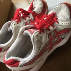 asics バレーボールシューズ　23.5のサムネイル