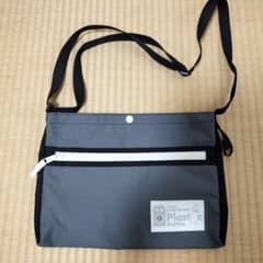 ディズニーリゾート　ショルダーバッグのサムネイル
