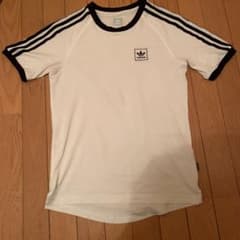 【値下げしました！】adidas originals Tシャツのサムネイル