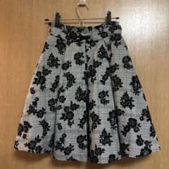 Ank Rouge フレアスカート 花柄スカートのサムネイル