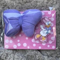 ディズニー　アクリルキーホルダー付マスコット　リボン　デイジー