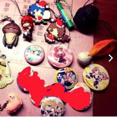 缶バッチ、キーホルダー、ぬいぐるみ(小)のサムネイル