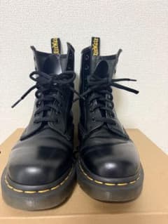 じばにゃん/即購入X Dr. Martens 8ホール ブーツ ブラック じばにゃん/即購入X様専用 Dr. Martens 8ホール ブーツ ブラック