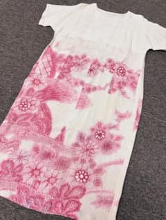 総絞り　ピンク　正絹　着物リメイク　ワンピースのサムネイル