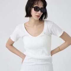 ヤング&オルセン　イエナ　Uネック リブカットソー 半袖 ホワイト　限定完売品のサムネイル