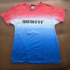 KAVU グラデーション Tシャツ レッド ブルーのサムネイル