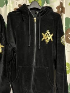24karats AMAZING WORLD ベロアセットアップ ブラのサムネイル