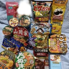 レトルト食品・カップ麺・お菓子など詰め合わせセットのサムネイル
