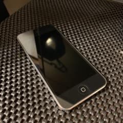 iPod touch 【画面に傷は殆どなし 動作異常なし】のサムネイル