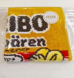 FEILER×HARIBO】HARIBO ゴールドベアパッケージ ハンカチ - メルカリ