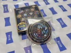 ディズニー　100周年　24金メッキ仕上げ　缶バッジのサムネイル