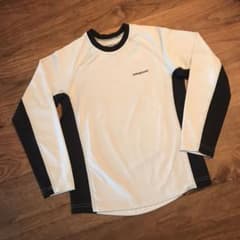 Patagonia 水着　ラッシュガードのサムネイル