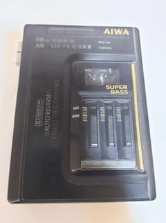 AIWA ポータブルカセットプレーヤー ラジオ付き 昭和レトロ アイワのサムネイル