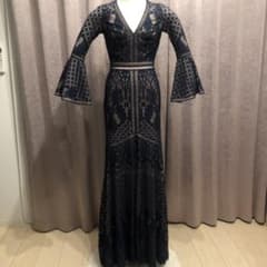 タダシショージ　　ロングドレスのサムネイル