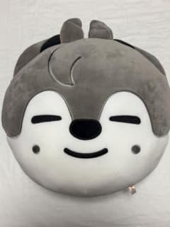 SKZOO PLUSH クッション ウルフチャン - メルカリ