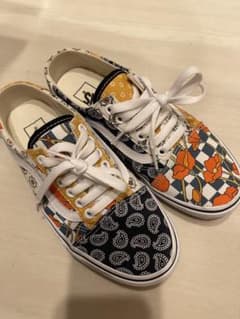 vans スニーカー　24cm  ペリズリー✖︎花のサムネイル