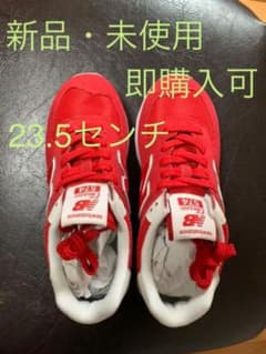 ニューバランスシューズのサムネイル