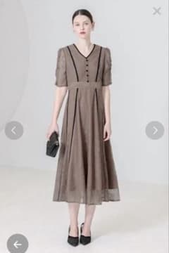 美品⭐︎Leja パイピングパフスリーブ総レースウエストマークドレス　Sサイズのサムネイル