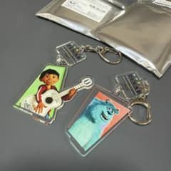 ピクサー展　ランダム　アクリルキーホルダー 2種セットのサムネイル