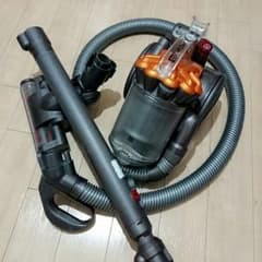 dyson ダイソン DC26 中古難ありサイクロン掃除機のサムネイル