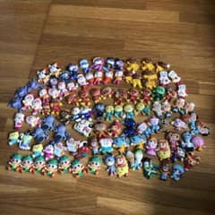 アンパンマンマグネット　100個くらいのサムネイル