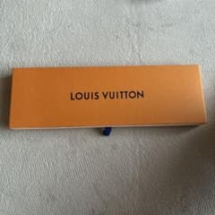 LOUIS VUITTON ギフトボックス リボン付きのサムネイル