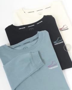 【新品】 CONVERSE   Tシャツ　グリーンのサムネイル