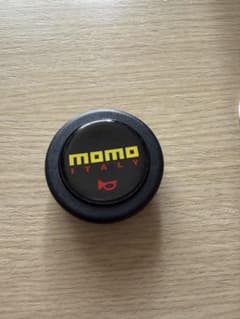 新品未使用 MOMOホーンボタンのサムネイル