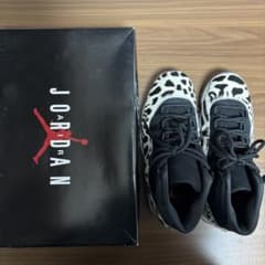 Air Jordan 11 ダルメシアン ヒョウ柄 スニーカー 10.5 - メルカリ