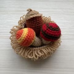 ハンドメイド 編み物 あみぐるみ キノコ ドングリ いが ストラップのサムネイル