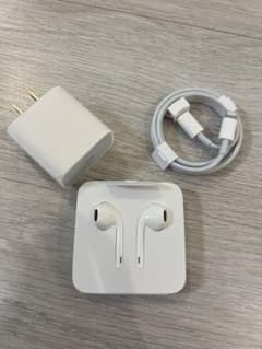 【新品未使用】EarPods、Lightningケーブル、電源アダプタのサムネイル