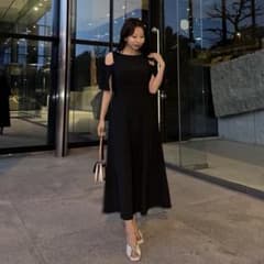 ワンピース Herlipto AdelaideSlitSleeveBeltedDress herlipto AdelaideSlitSleeveBeltedDress S - メルカリ