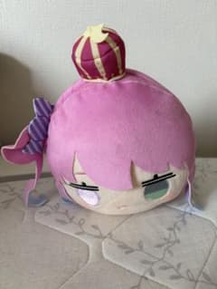ホロライブ 姫森ルーナ 寝そべりぬいぐるみのサムネイル