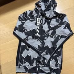 Reebok リーボック 総柄 ジップアップ パーカーのサムネイル