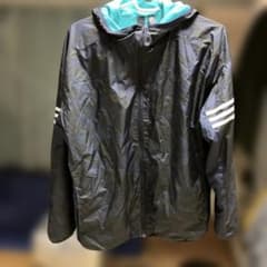 adidas フード付きウィンドブレーカー Ｌのサムネイル