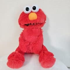 セサミストリート　こてっとぺったんBIGぬいぐるみ　エルモ　フリュー