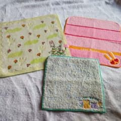 新品！ウサギデザイン タオルハンカチ 3枚セットのサムネイル