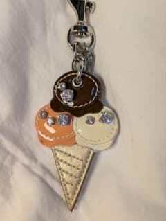 COACH コーチ アイスクリームチャーム 未使用 - メルカリ