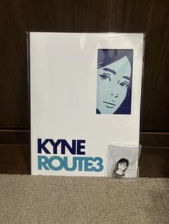 KYNE キネ 韓国個展グッズ 限定品 セット売り ①ポストカード ②ピンバッジのサムネイル