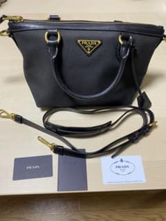 PRADA ☆ ゴールド金具　ハンドバッグ　ショルダー バック2wayバックのサムネイル