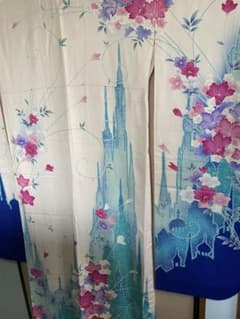 アナと雪の女王仕様　花柄振袖 クリーム×青×薄ピンク×紫