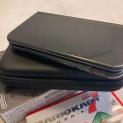 3DS ニュー　任天堂3DS LL メタルブラック　カセット付のサムネイル
